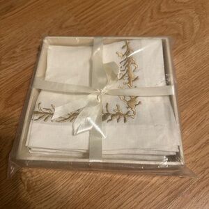 Elegant Cream and Gold Embroidered Napkin Set